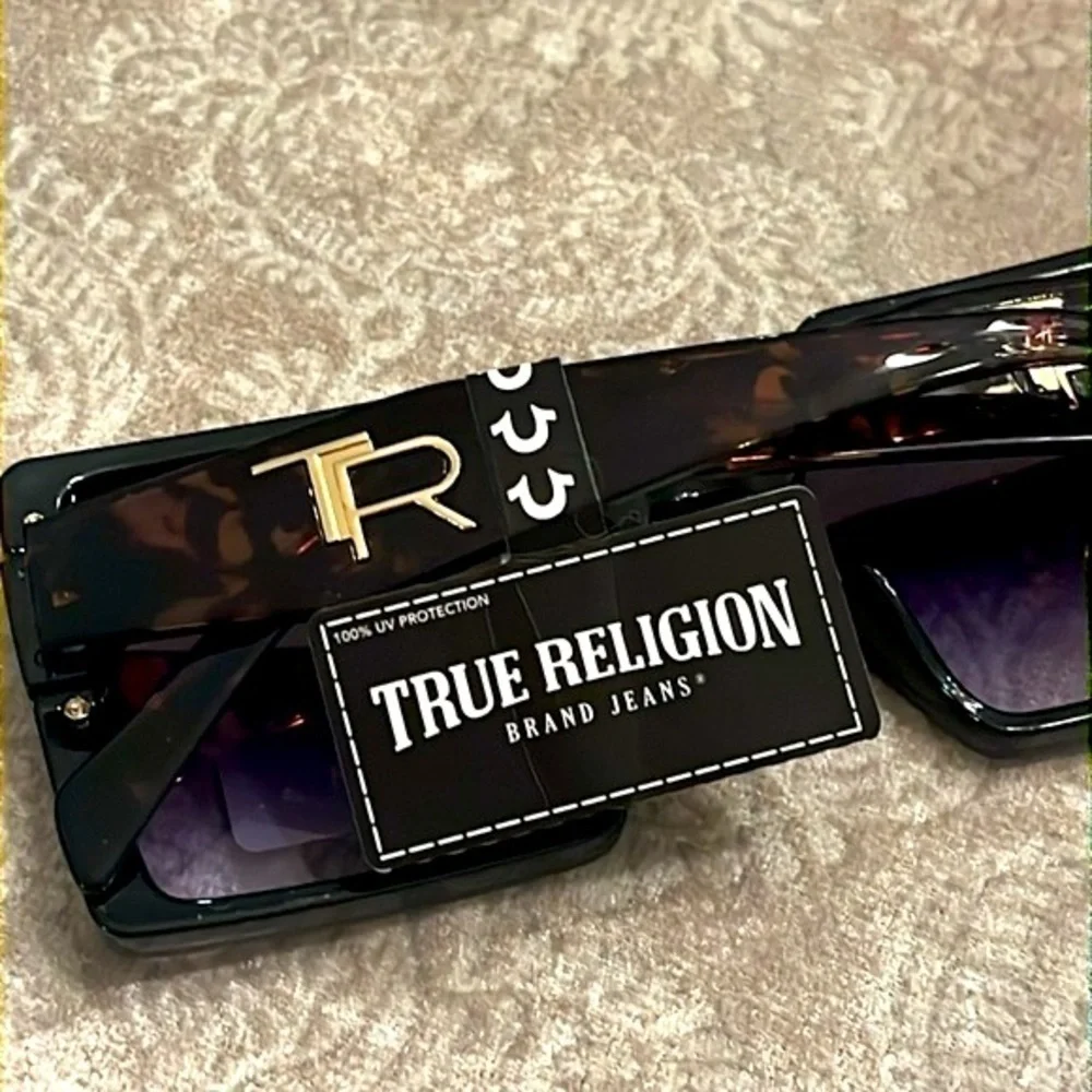 Brand New True Religion Oversized Square Sunglasses Tortoise Purple Lens
